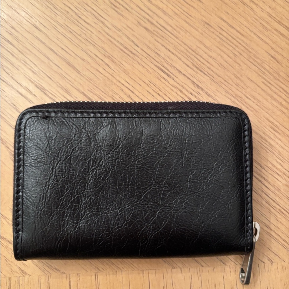 Gucci black leather zip around wallet new - Picture 2 of 8